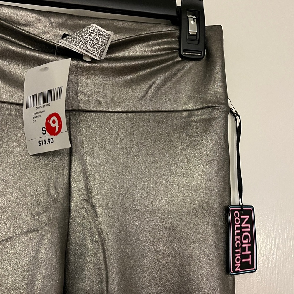 Forever 21 Metallic Pewter/Silver Leggings - Picture 3 of 3